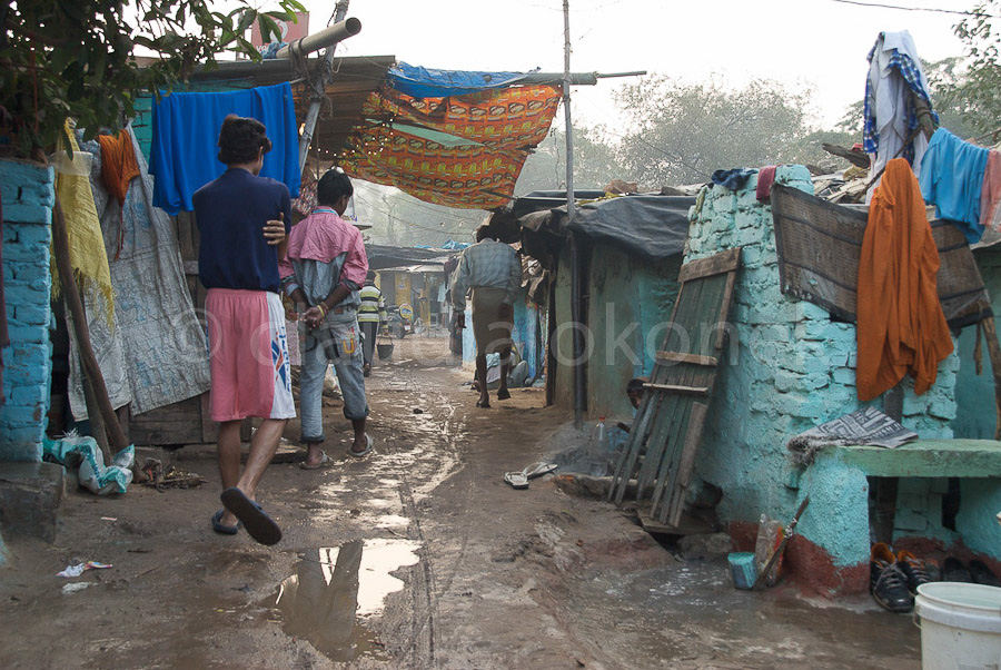 Im Gegensatz zu den Strassen drumherum, wird der Slum im Inneren sehr sauber gehalten.